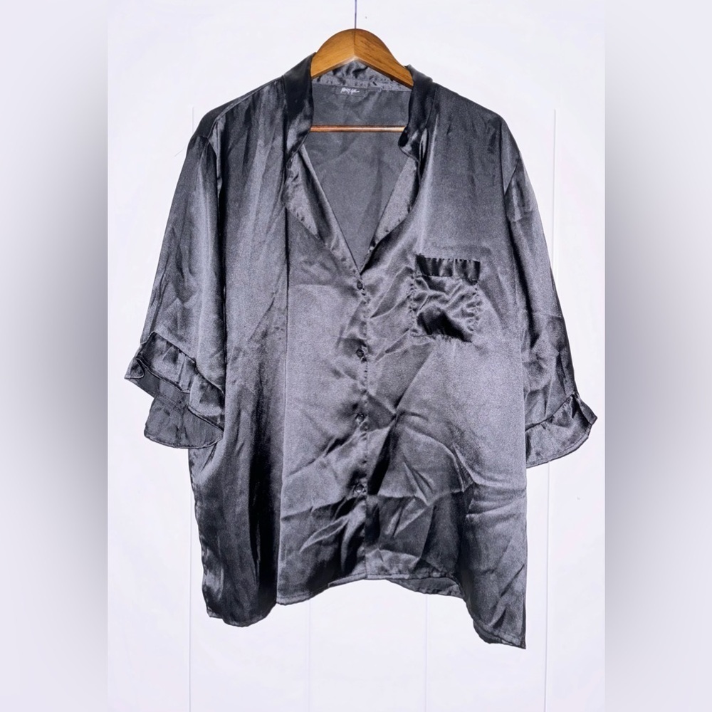 Nasty Girl Luxe Satin Pajama 2 pc Short Set Women 18 Dainty Ruffle Feminine